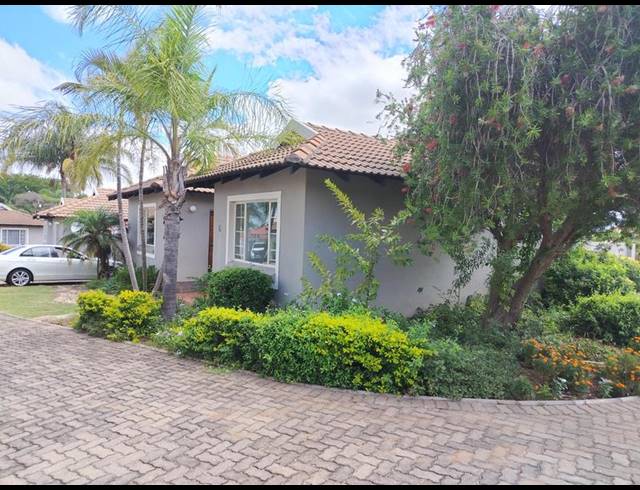 3 BEDROOM TOWNHOUSE FOR SALE IN BENDOR